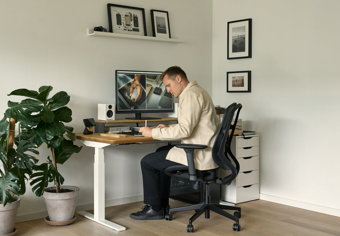 Viiergo Dual Motor Electric Adjustable Desk